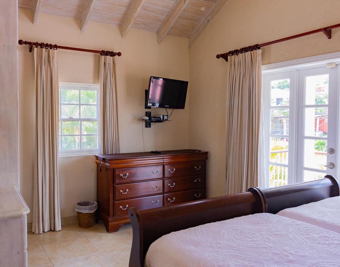 Bianca Bay 3 Bedroom West Coast Beach Front Villa Saint James Exterior foto