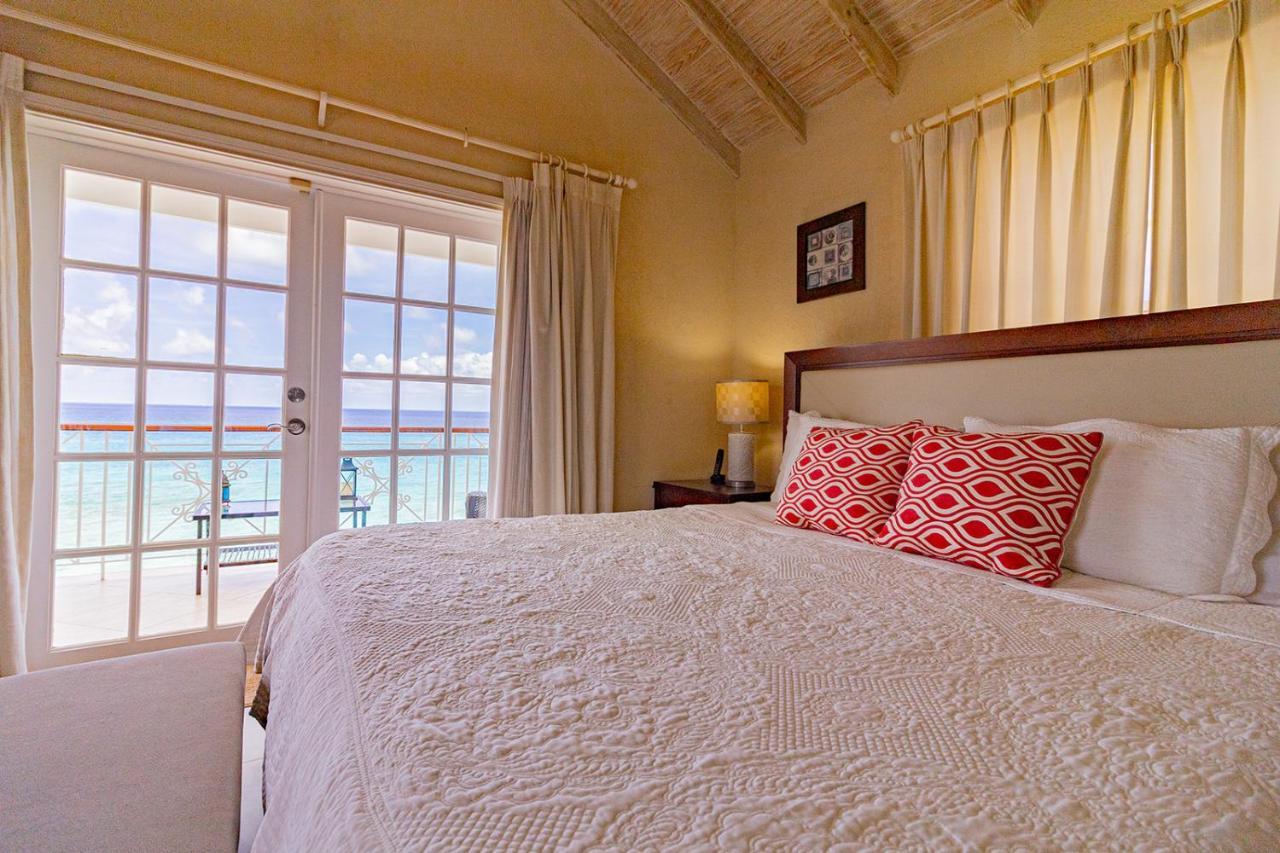 Bianca Bay 3 Bedroom West Coast Beach Front Villa Saint James Exterior foto